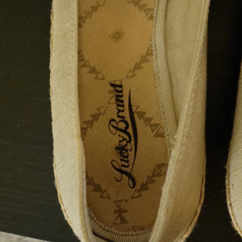shoes - Picture 2 of 3